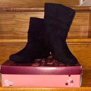 SO Women's Elegant Black Ankle Boots